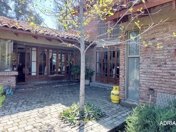 4D 4B, estar, servicios más taller con baño 264 mts en 5.017, El Algarrobal 1