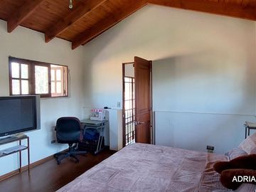 4D 4B, estar, servicios más taller con baño 264 mts en 5.017, El Algarrobal 1