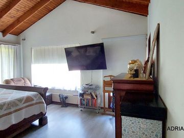4D 4B, estar, servicios más taller con baño 264 mts en 5.017, El Algarrobal 1