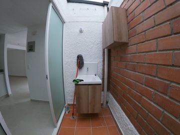 VENTA CASA CON 3  PLANTAS