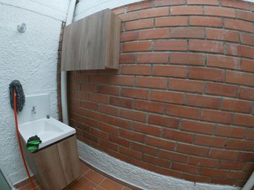 VENTA CASA CON 3  PLANTAS