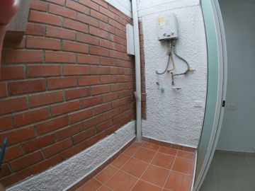 VENTA CASA CON 3  PLANTAS