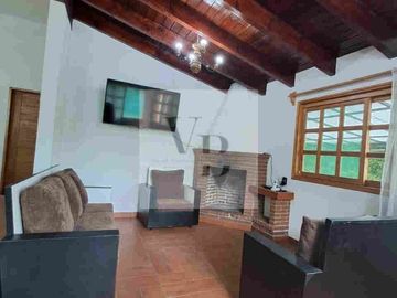Renta de casa con loft para visitas