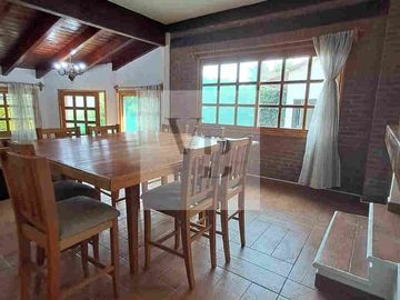 Renta de casa con loft para visitas