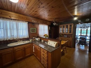 Avenida Bolivar casa a la venta.