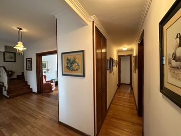 Avenida Bolivar casa a la venta.