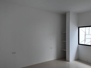 casas de venta en manta zona sur vía spondylus J/G