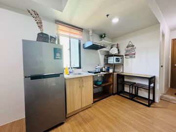 RUSH Sale - Pine Suite Tagaytay Studio Unit Airbnb Ready