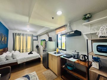 RUSH Sale - Pine Suite Tagaytay Studio Unit Airbnb Ready