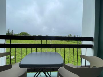 RUSH Sale - Pine Suite Tagaytay Studio Unit Airbnb Ready