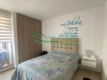 Vendemos hermoso apartamento amoblado en Conjunto.