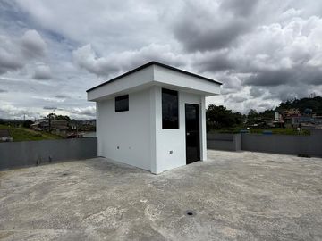 CASA EN VENTA EN URBANIZACION NUEVO PORTON, VIA LA BENGALA
