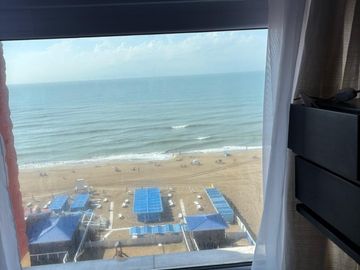 3 AMBIENTES  - VENTA - GESELL CENTRO - RECICLADO - VISTA AL MAR Y COCHERA