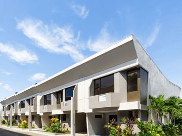 For Sale Townhouse: RFO & Pre-selling (2 Storey & 3 Storey; 3-5 BRs, 1-2CG) 7.4M-10.7M Antipolo
