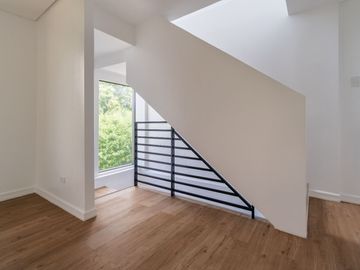 For Sale Townhouse: RFO & Pre-selling (2 Storey & 3 Storey; 3-5 BRs, 1-2CG) 7.4M-10.7M Antipolo