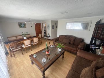 Casa Ampliada en terreno de 260 m² a pasos de Av. Portales, Maipú.