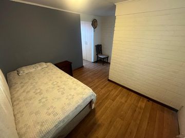 Casa Ampliada en terreno de 260 m² a pasos de Av. Portales, Maipú.