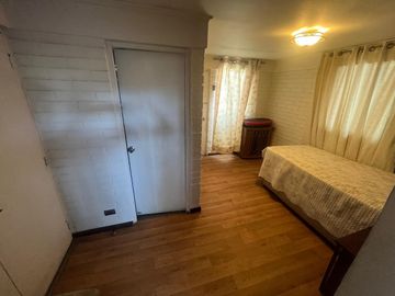 Casa Ampliada en terreno de 260 m² a pasos de Av. Portales, Maipú.