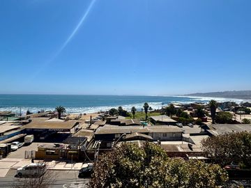 OFERTA ¡Vive frente al Mar! Se Vende Departamento de 2 Dormitorios, 95 m² en Primera Línea de Playa La Boca