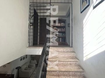 CASA EN VENTA, GONZALO GUERRERO.