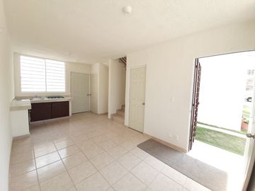 Casa de dos niveles con 3 habitaciones en fraccionamiento en Puerto Vallarta