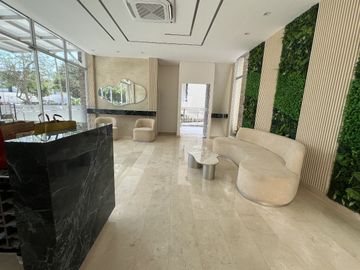 VENDO APARTAMENTO CON HERMOSA VISTA A LA CIENAGA MAYORQUIN Y A BARRANQUILLA