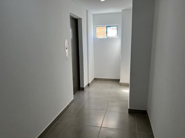 VENDO APARTAMENTO CON HERMOSA VISTA A LA CIENAGA MAYORQUIN Y A BARRANQUILLA