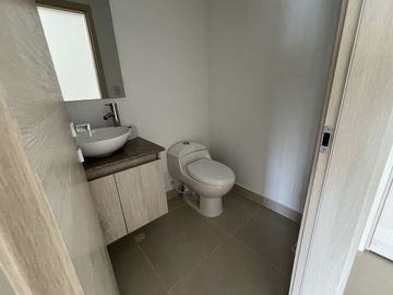 VENDO APARTAMENTO CON HERMOSA VISTA A LA CIENAGA MAYORQUIN Y A BARRANQUILLA