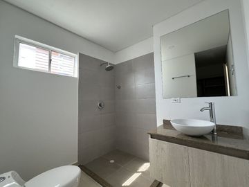 VENDO APARTAMENTO CON HERMOSA VISTA A LA CIENAGA MAYORQUIN Y A BARRANQUILLA