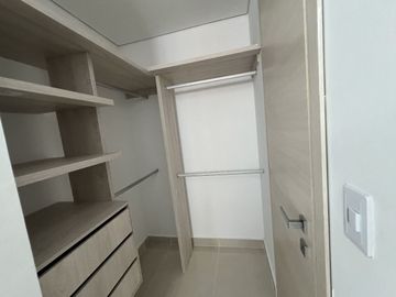 VENDO APARTAMENTO CON HERMOSA VISTA A LA CIENAGA MAYORQUIN Y A BARRANQUILLA