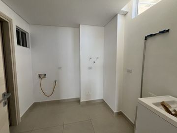 VENDO APARTAMENTO CON HERMOSA VISTA A LA CIENAGA MAYORQUIN Y A BARRANQUILLA