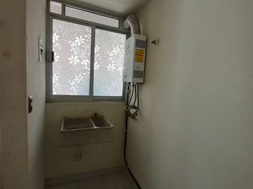 DEPARTAMENTO EN VENTA UBICADO EN AV. CENTENARIO. ¡PRECIO DE OPORTUNIDAD, ENTREGA INMEDIATA!