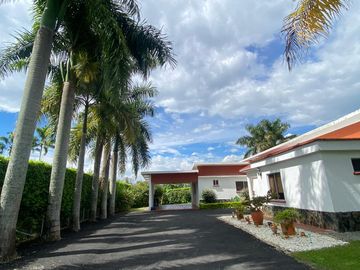 VENDO FINCA CAMPESTRE EN ARMENIA ÁREA 2.208M2