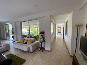 VENDO FINCA CAMPESTRE EN ARMENIA ÁREA 2.208M2