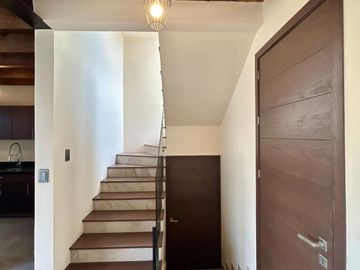 Preciosa Casa en Renta