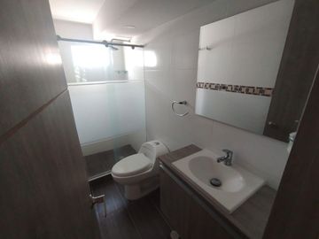 VENDO APARTAMENTO REFORMADO EN CAÑAVERALES