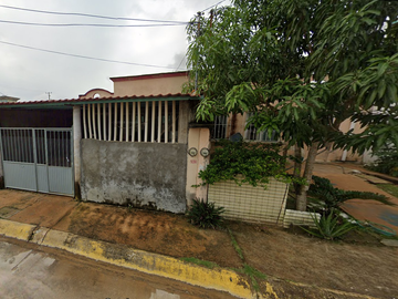 CASA DE RECUPERACIÓN BANCARIA EN CALLE PRIMAVERA, COL. PASEO DE LAS ARBOLEDAS, COSOLEACAQUE, VERACRUZ. ¡NO SE ACEPTAN CRÉDITOS!