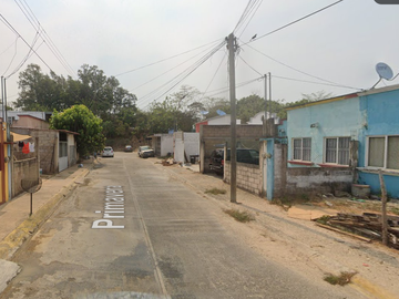 CASA DE RECUPERACIÓN BANCARIA EN CALLE PRIMAVERA, COL. PASEO DE LAS ARBOLEDAS, COSOLEACAQUE, VERACRUZ. ¡NO SE ACEPTAN CRÉDITOS!