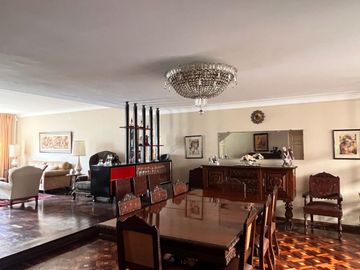 AMPLIA CASA EN EL LIMITE DE LINCE Y SAN ISIDRO EN VENTA