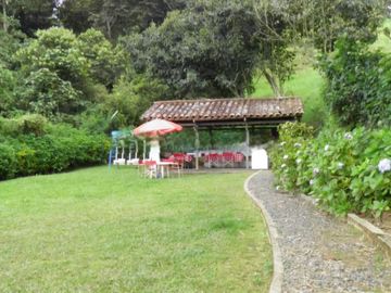 VENDO FINCA EN BORRERO AYERBE, KM 30