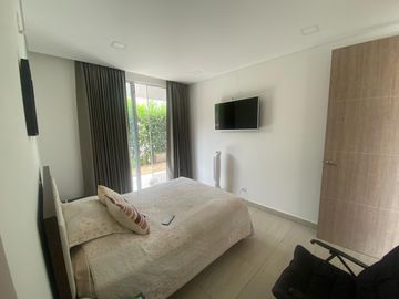 VENDO CASA EN ALFAGUARA