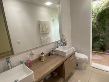 VENDO CASA EN ALFAGUARA