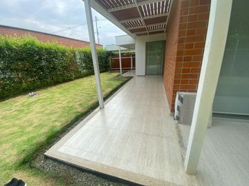 VENDO CASA EN ALFAGUARA