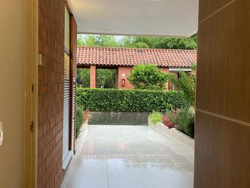 VENDO CASA EN ALFAGUARA