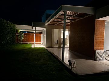 VENDO CASA EN ALFAGUARA