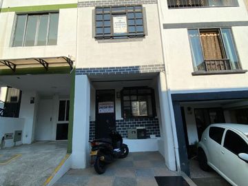 ALQUILO CASA EN EL SECTOR DE LA AVENIDA SAN MATEO COD 8590426