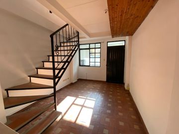 ALQUILO CASA EN EL SECTOR DE LA AVENIDA SAN MATEO COD 8590426