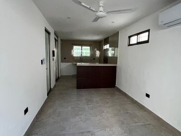 SE VENDE CASA EN CHUBURNA DE HIDALGO, MÉRIDA YUCATÁN