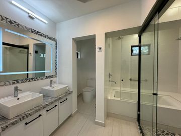 RESIDENCIA EN VENTA EN COSTA DE ORO, BOCA DEL RÍO, VER