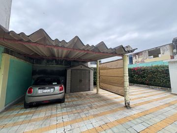 Venta de de casa de 1 Nivel en Col Flores Magón en el centro de Veracruz